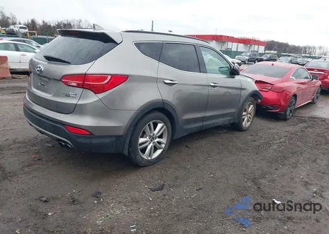 2015 Hyundai Santa Fe Sport 2.0L Turbo z USA, uszkodzony, nr VIN 5XYZWDLA5FG289610